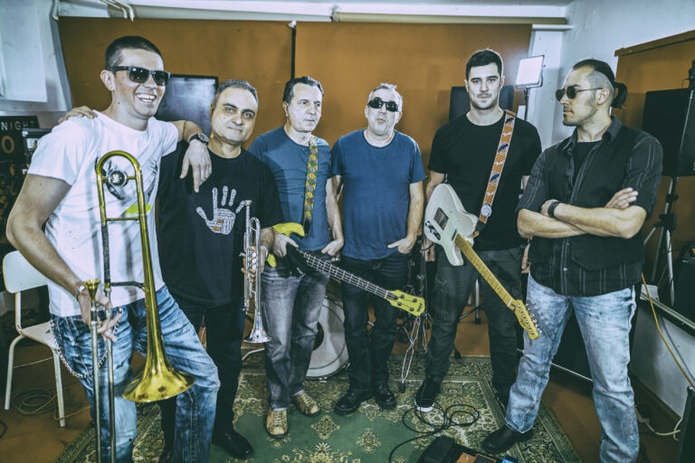 Početak proleća uz dva koncerta Dece Loših Muzičara u Nišu!