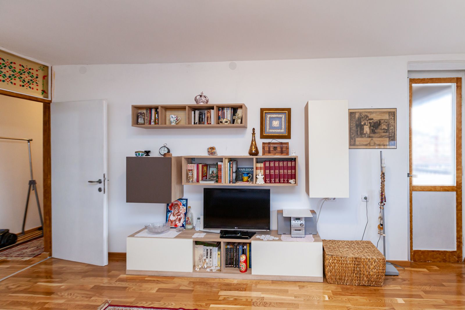 Idajem stan 47 m u ulici Dr.Zorana Djindjica