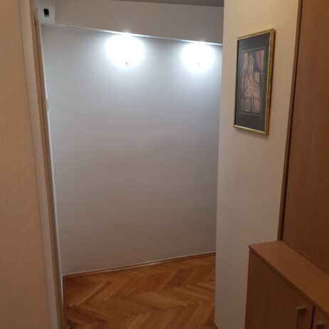 Izdaje se stan kon Delte planeta