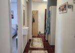 Izdajem stan u epicentru Niša, ima lift i parking za stanare zgrade. Moderno i funkcionalno opremljen. Cena zakupa je 380 eu. Za više informacija kont: 062-216131