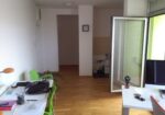 Izdaje se nenamesten dvosoban stan u novijoj zgradi u Nišu