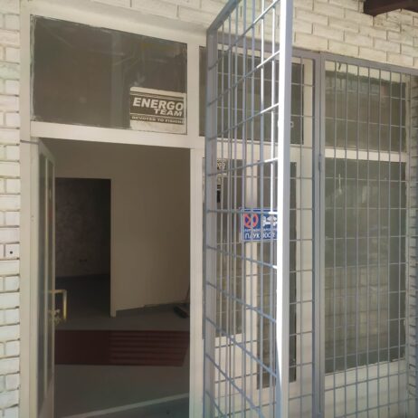 Izdajem poslovni prostor 94 m2 u Nišu  Koče kapetana 8 kod Somborske 0690068481