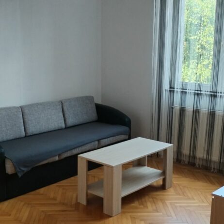 Izdajem namesten dvisoban stan na Paliluli 0652474675 0649556066