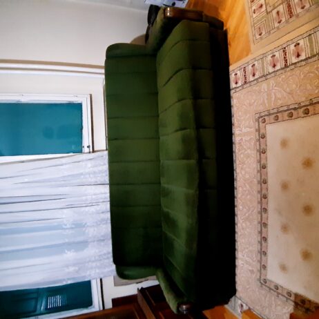 Retro Kauč + Retro Dve Fotelje = Retro Na Kub
