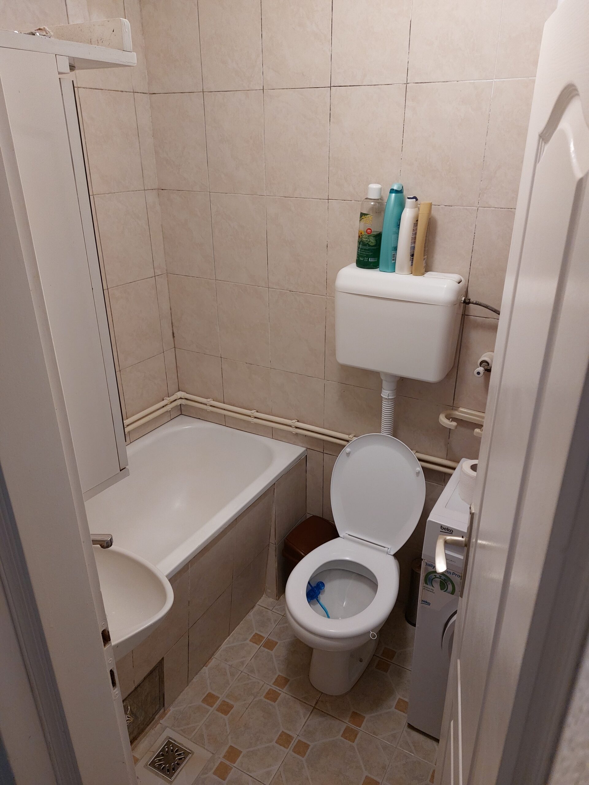 Izdajem jednoiposoban stan, 34m²