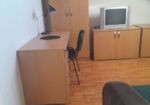 IZDAJEM KOMPLETNO NAMEŠTEN STAN