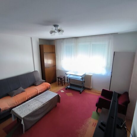 Izdajem kompletno namesten jednosoban stan na Panteleju pocetak Somborskog bulevara. 0691166332