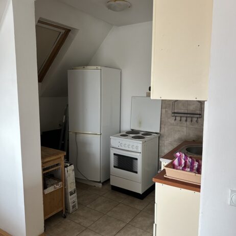 Izdajem namesten stan 48m2 u centru Nisa. 0621660710