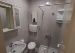 Izdajem namesten dvosoban stan u centru Nisa. Grejanje TA. Cena 220 eura. 0654119889