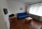 Izdajem namesten trosoban stan u centru Nisa. Grejanje TA. Cena 300 eura. 0654119889