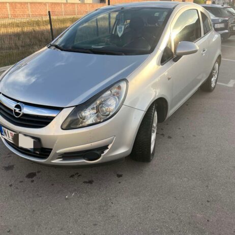 Prodajem Opel Corsu D eco flex