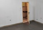 Izdaje se lokal br. 19, u poslovnom centru Ambasador na spratu pored stepenica 30m2. Za sve informacije zvati na telefon 0652811111 Vukić Predrag.