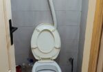 Izdaje se lokal br. 19, u poslovnom centru Ambasador na spratu pored stepenica 30m2. Za sve informacije zvati na telefon 0652811111 Vukić Predrag.
