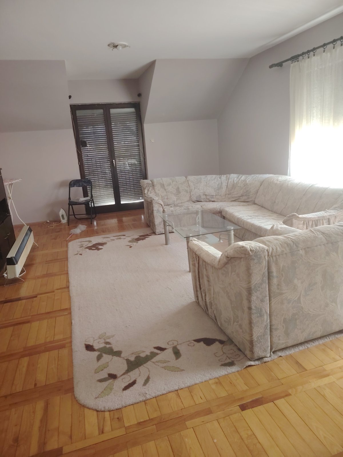 Petosoban stan 150m2