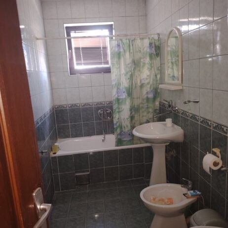 Petosoban stan 150m2