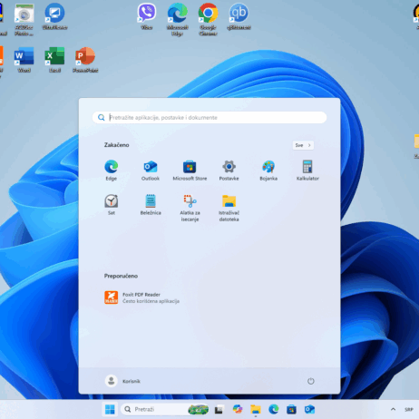 Desktop računar sa monitorom
