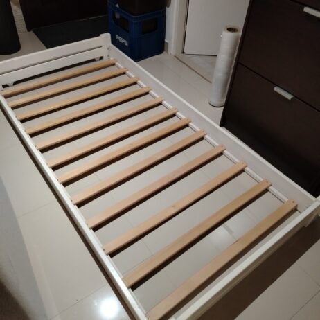 Prodajem fijoku za krevet 4500 din tel.0611727189