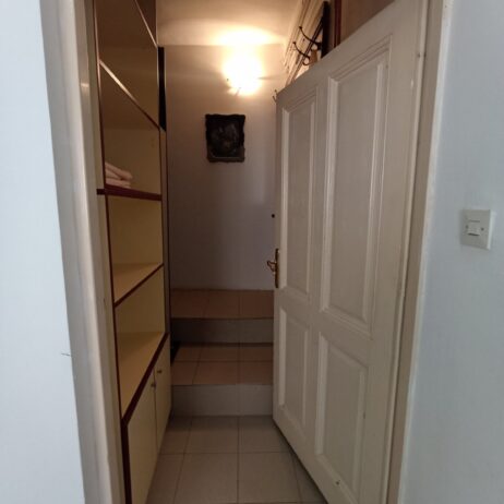 Garsonjera kod Saborne crkve 220e kontakt 0638448929