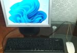 Desktop računar sa monitorom