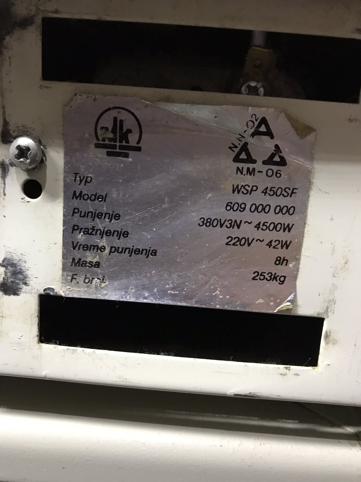 Termoakomulaciona Pec MAGNOHROM KRALJEVO TA 4.5KW sa postolj 110 €