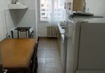 Izdajem dvoiposoban stan kod lutkarskog pozorista stan se nalazi u zgradi na 4 spratu sa liftom. Stan je povrsine 55m2 sa CG i inverter klomom. Struktura stana dnevni boravak, spavaca soba, kuhinja sa tarpezarijom, kupatilo i terasa. Stan je kompletno.opremljen i poseduje sve od tehnike. 0642159223