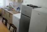 Izdajem dvoiposoban stan kod lutkarskog pozorista stan se nalazi u zgradi na 4 spratu sa liftom. Stan je povrsine 55m2 sa CG i inverter klomom. Struktura stana dnevni boravak, spavaca soba, kuhinja sa tarpezarijom, kupatilo i terasa. Stan je kompletno.opremljen i poseduje sve od tehnike. 0642159223