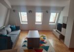 Izdaje se dvosoban stan,42 m² kompletno namesten,centralno grejanje,lift, Josifa Pancica 6 kod Imidza ,na zadnjem spratu. Cena 330 evra.0638720949