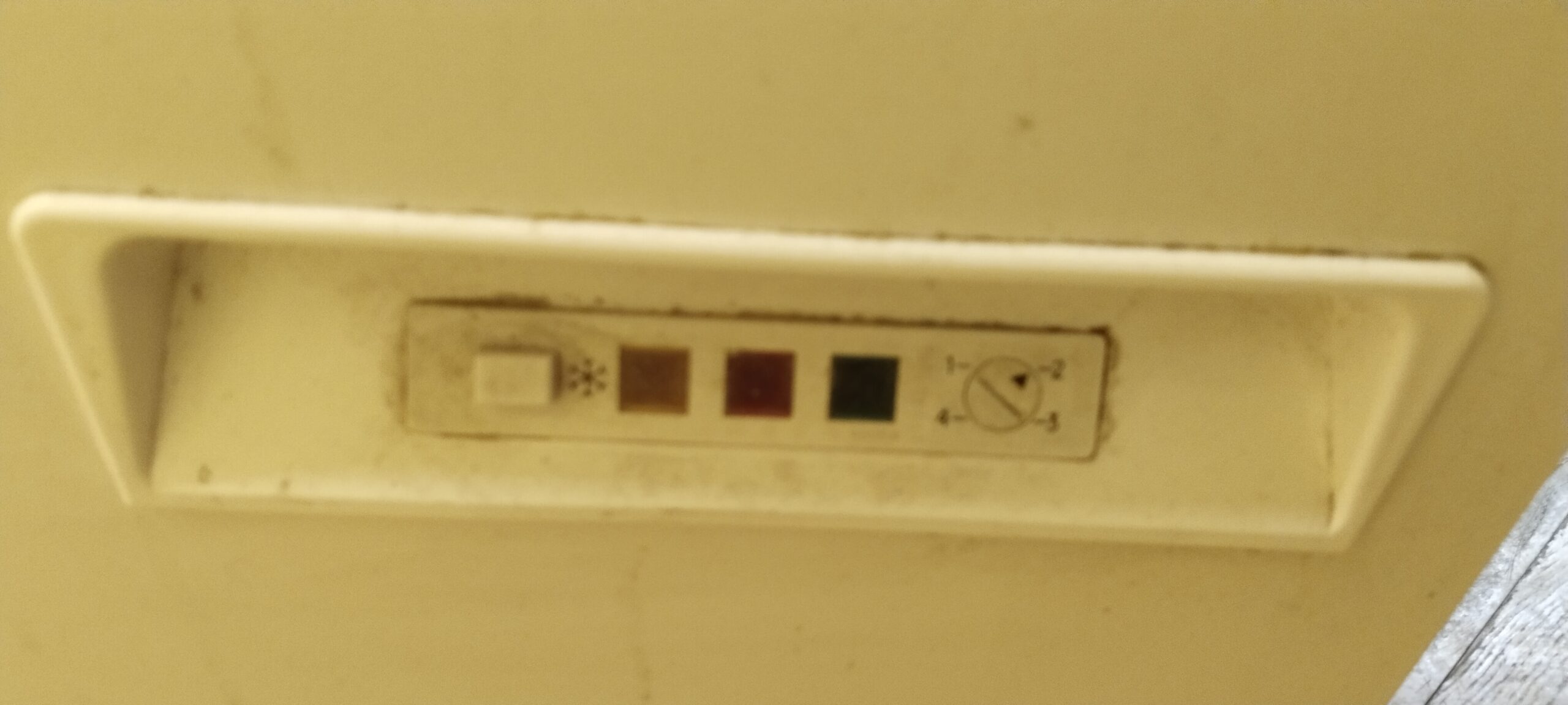 Zamrzivač obod 400l