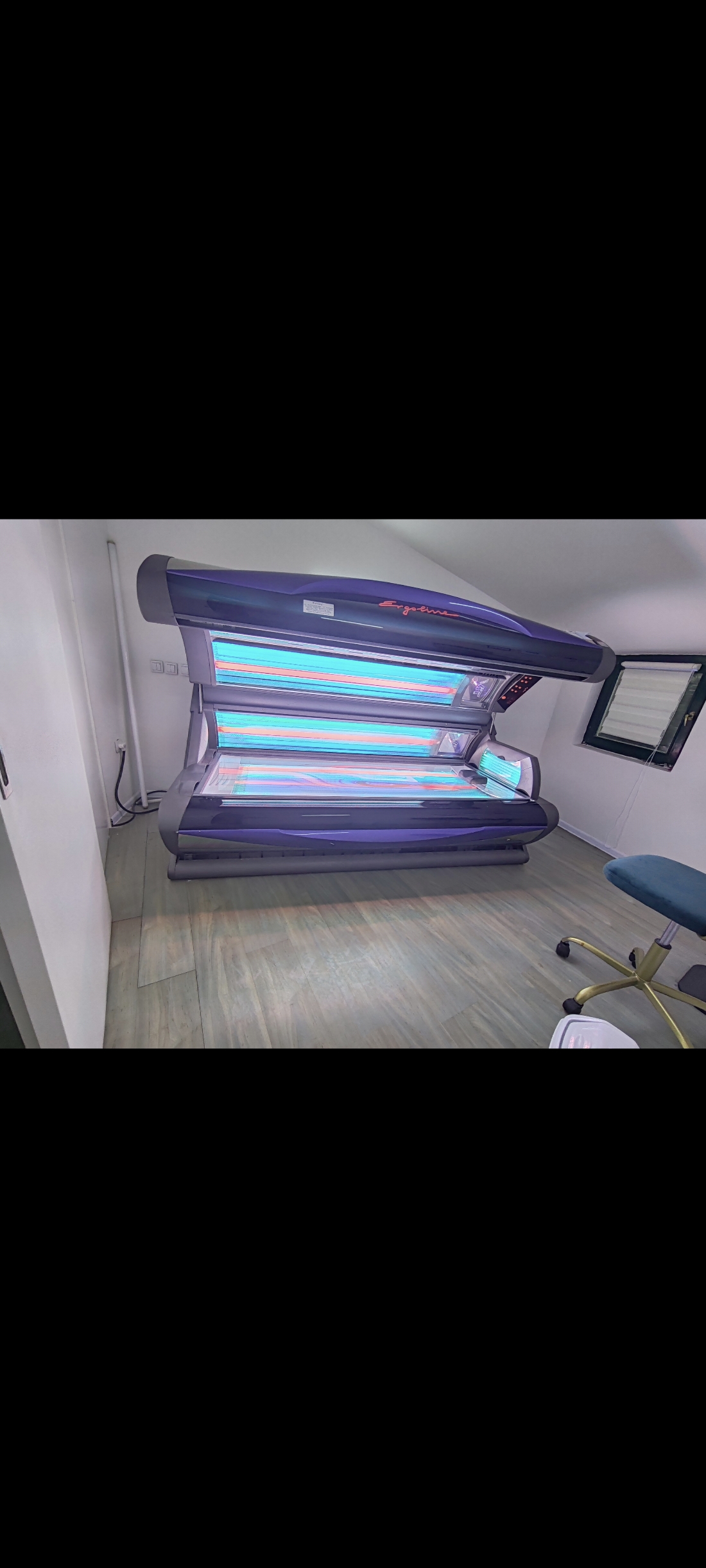 Hitno prodajem solarijum!