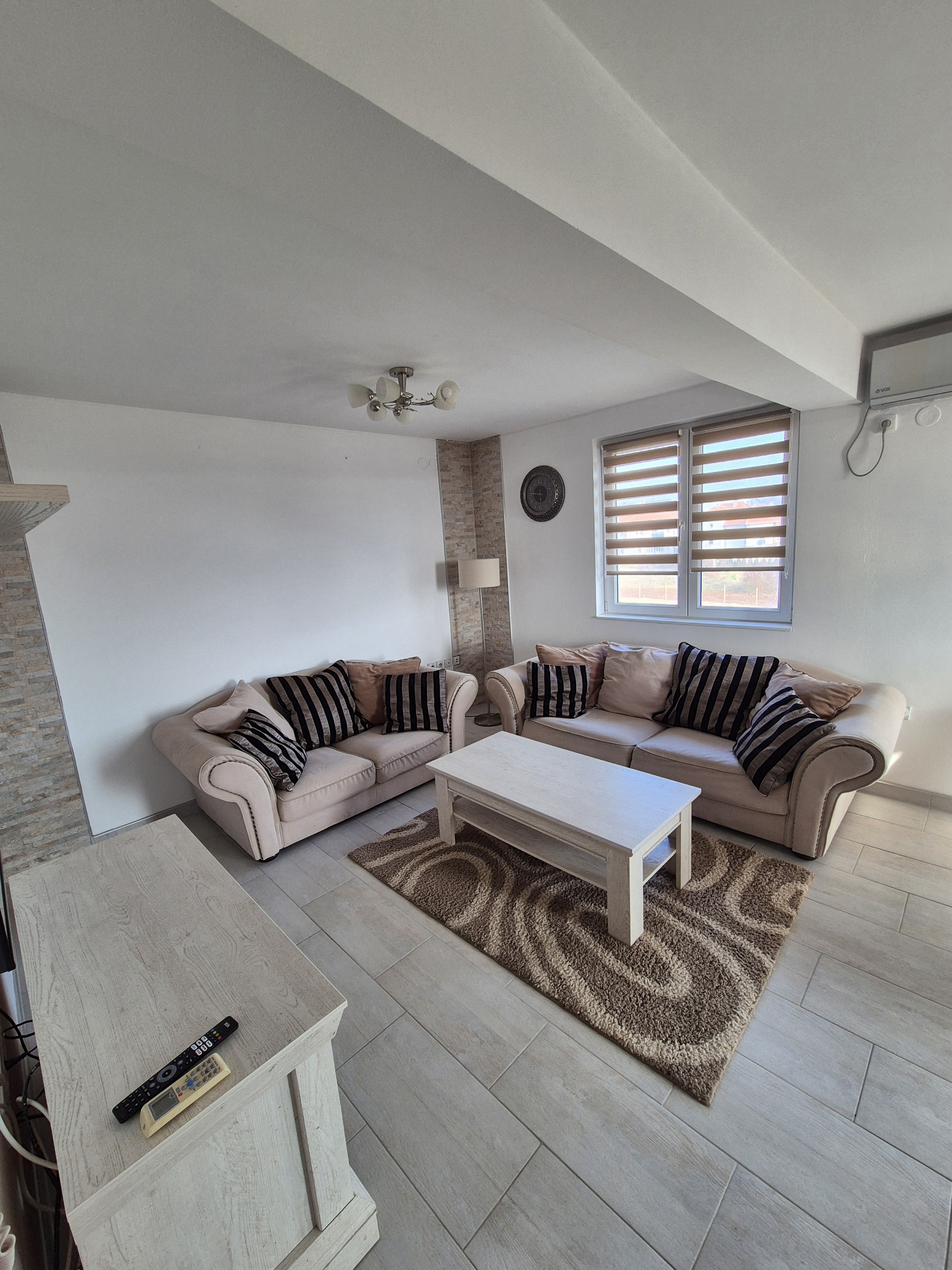 Izdajem dvoiposoban stan 60m2 Pantelej