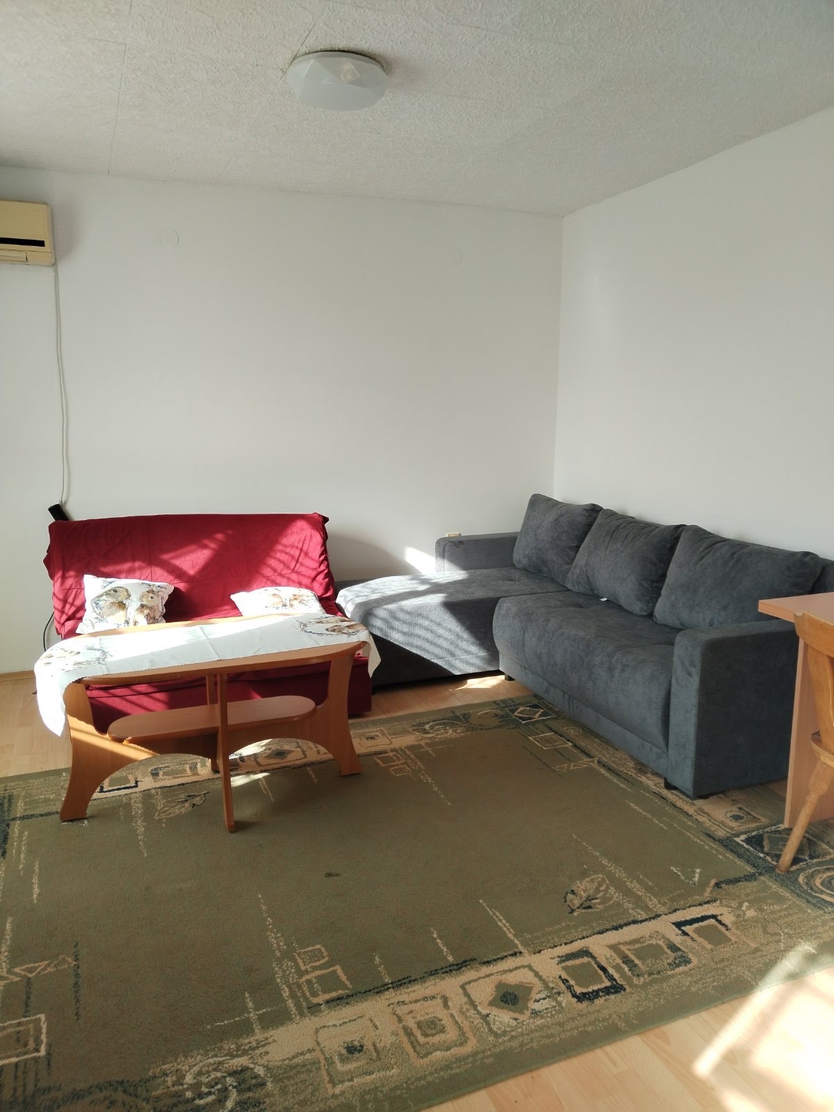 Izdavanje garsonjere