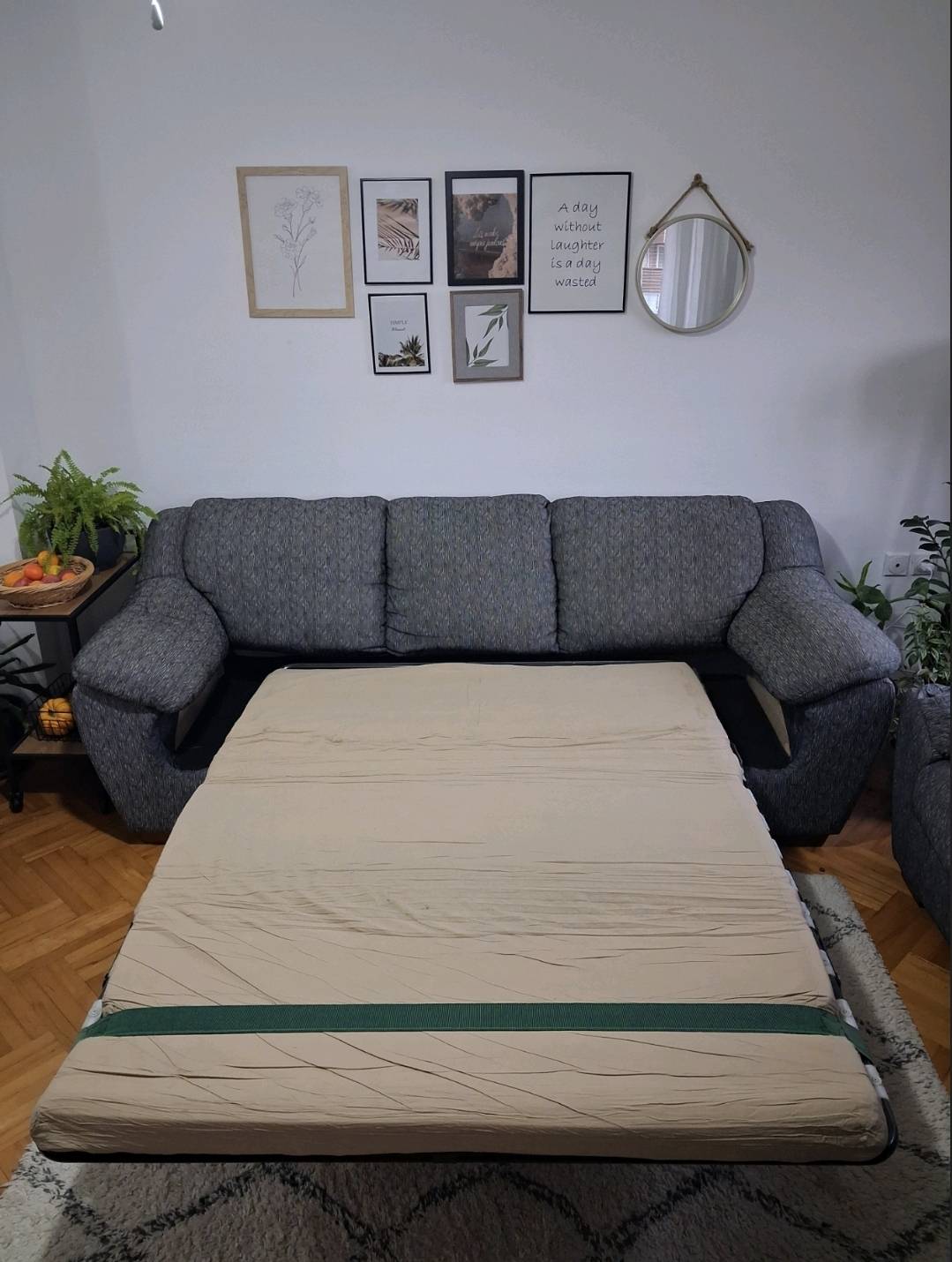 Simpova garnitura “Nikol”