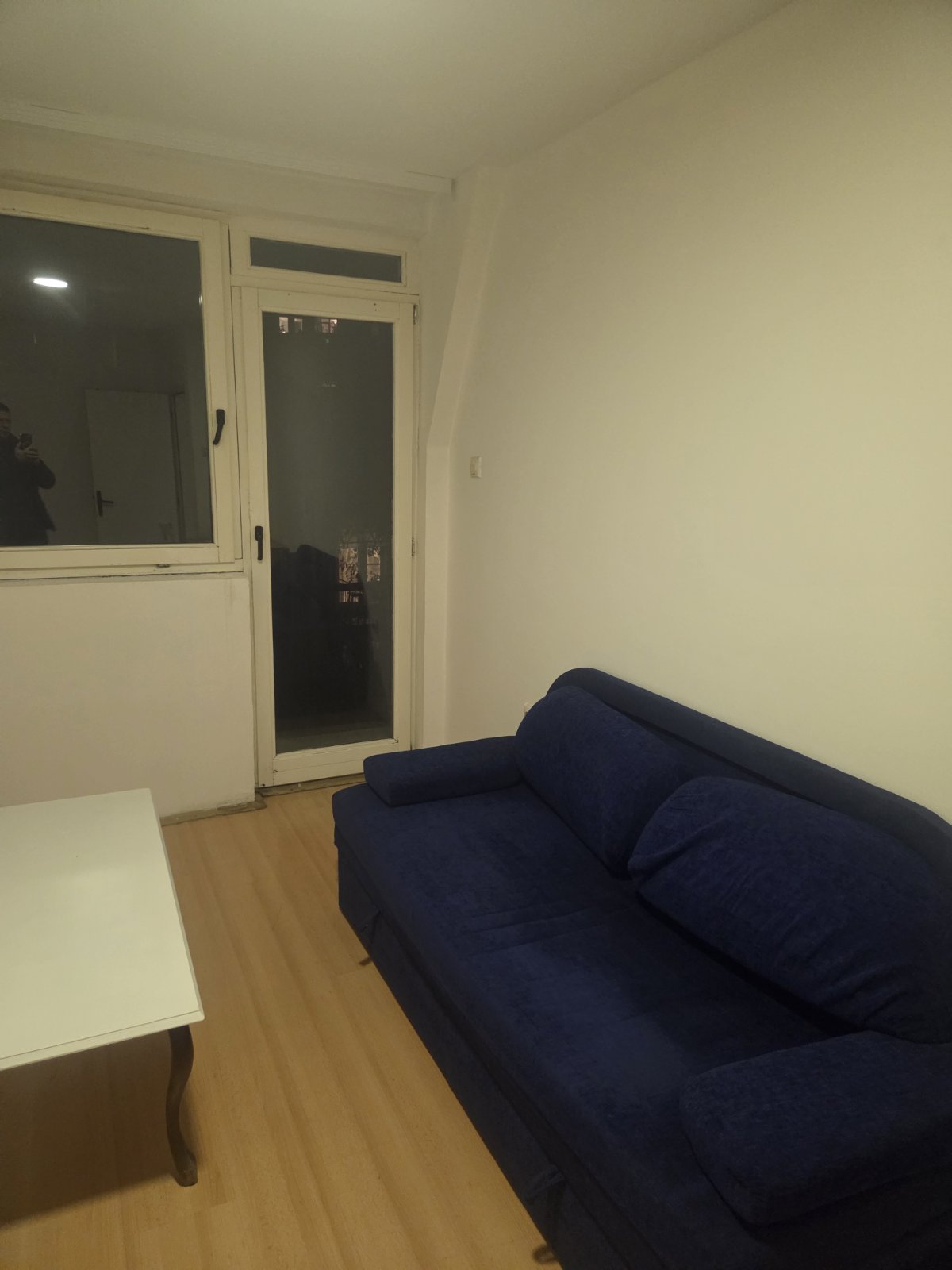 Izdajem namesten stan u zgradi kod Starog groblja