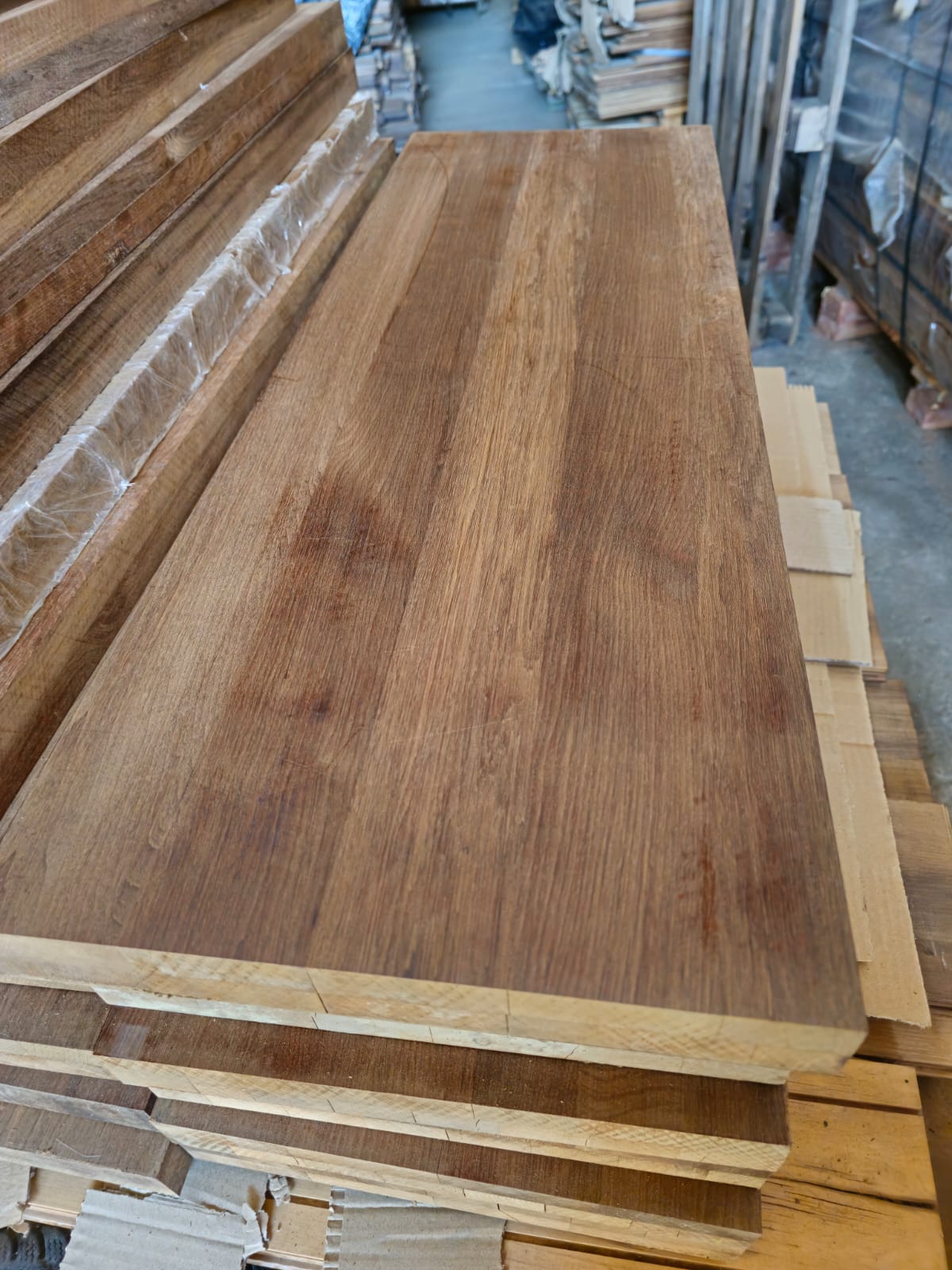 Ploce od termotretiranog parafinisanog graba +gazista