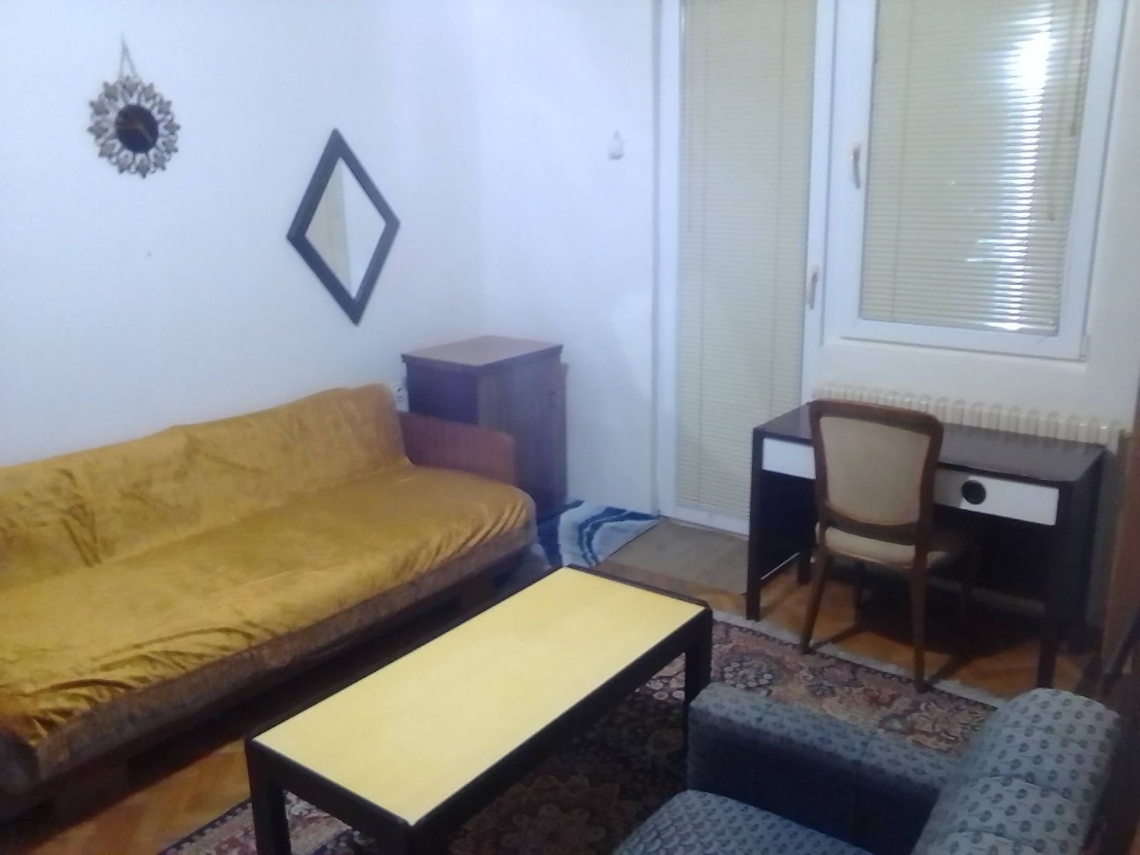 Izdajem namestenu garsonjeru u blizini TC Roda