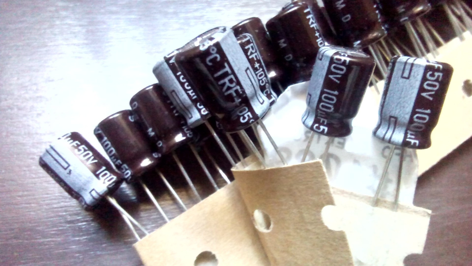 Samsung kondenzatori