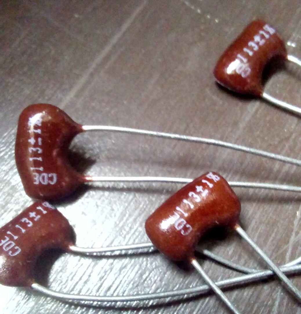 Silver mica kondenzatori