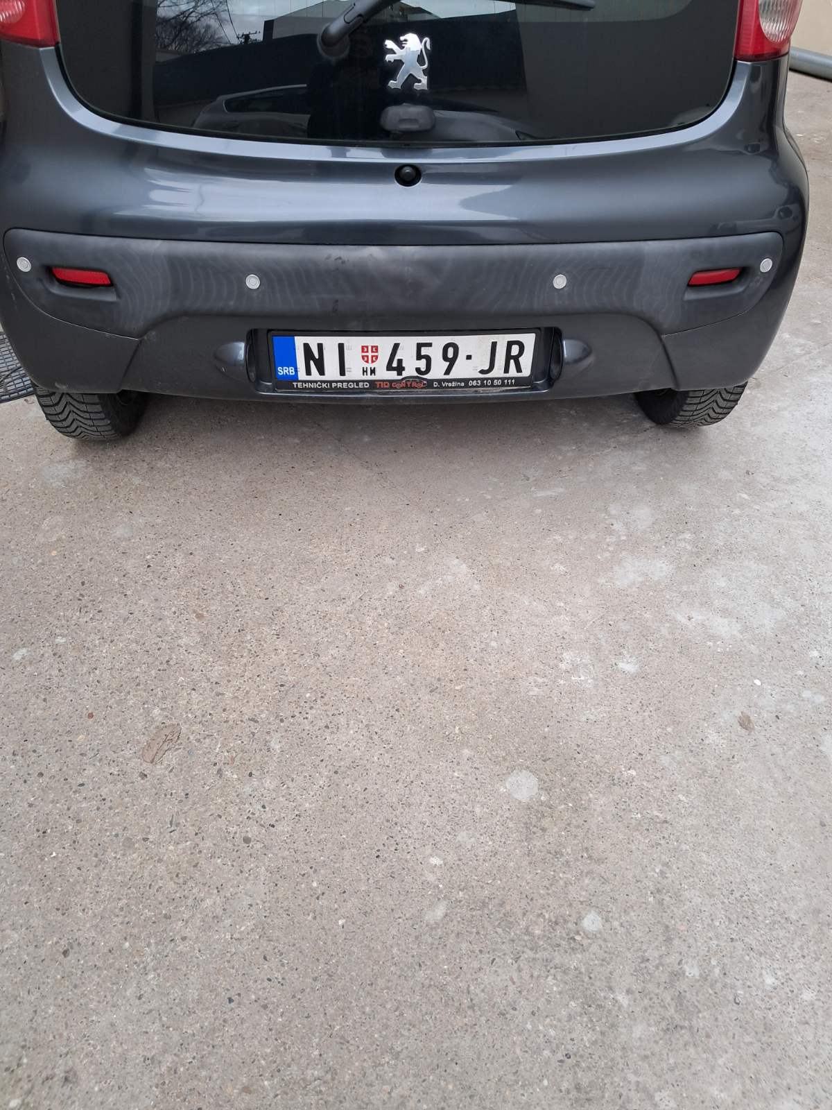 PRODAJEM PEZO 107 BENZINAC