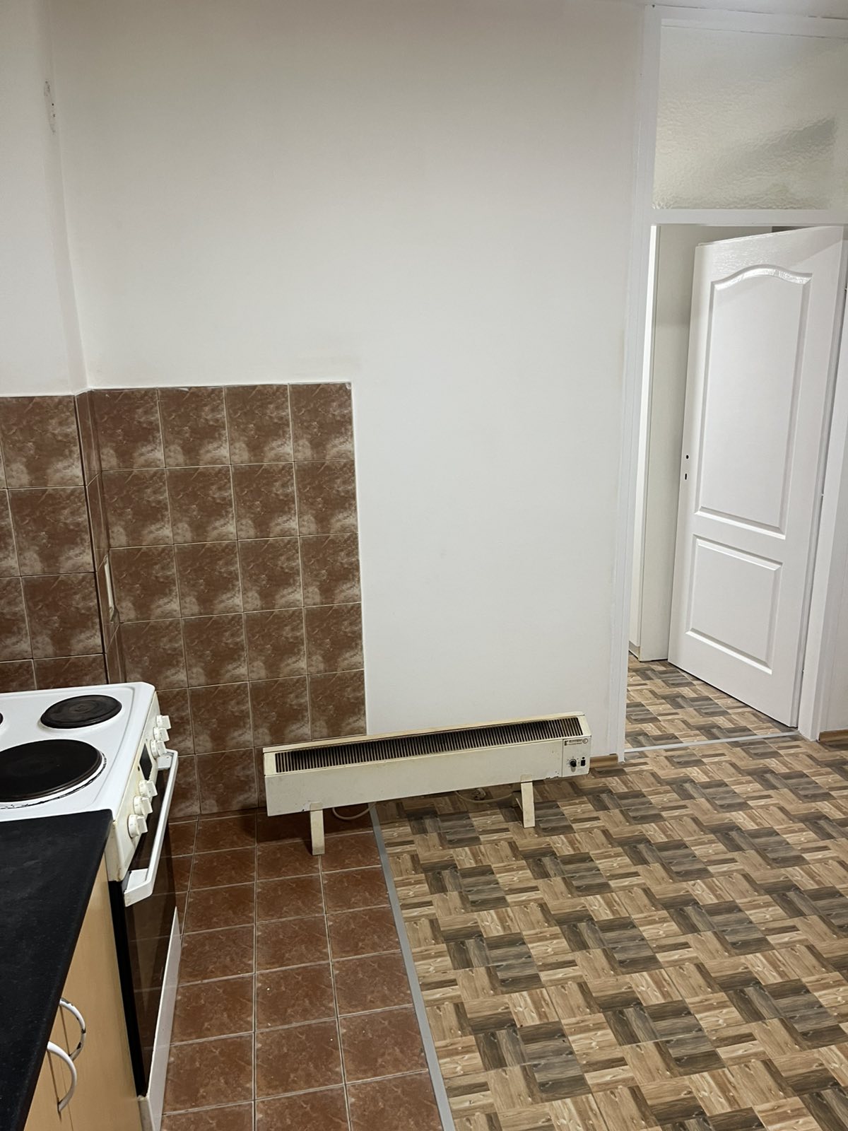 Izdajem namesten stan u kuci, poseban ulaz