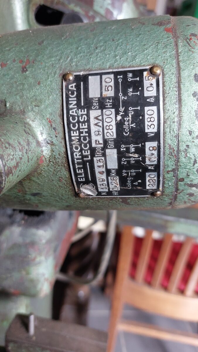 Oštrilica trakastih testera Primultini