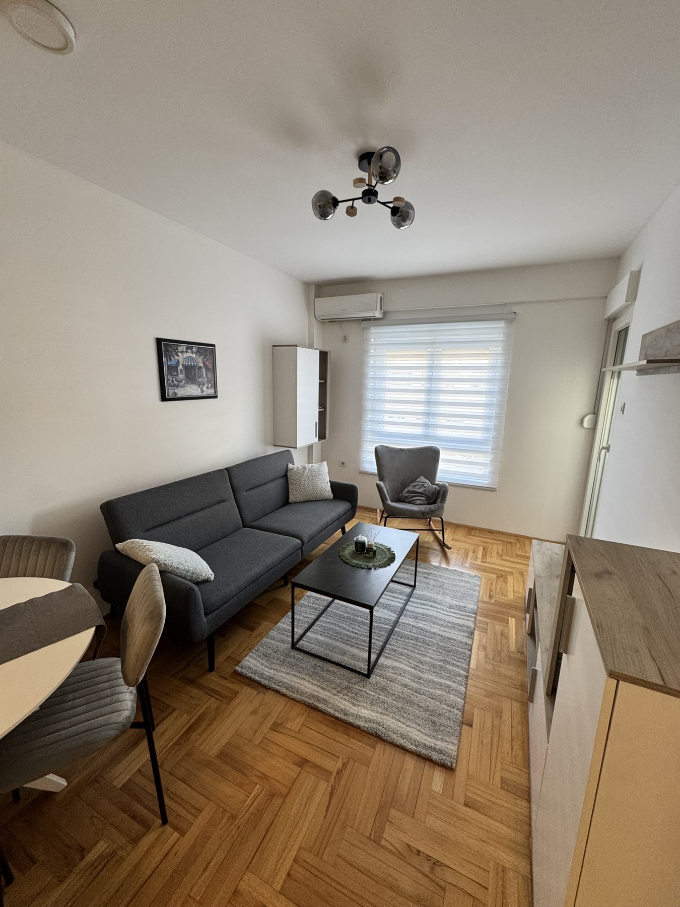 Izdajem namešten stan na Panteleju