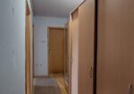 Izdajem stan, 36m2,  preko puta Vojne bolnice, 6. sprat, TA peć, potpuno opremljen, tel. 0600539790
