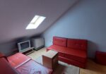 Izdajem stan, 36m2,  preko puta Vojne bolnice, 6. sprat, TA peć, potpuno opremljen, tel. 0600539790