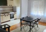 Izdajem kompletno namešten četvorosoban stan od 80m2 u mirnom i lepom delu Duvaništa