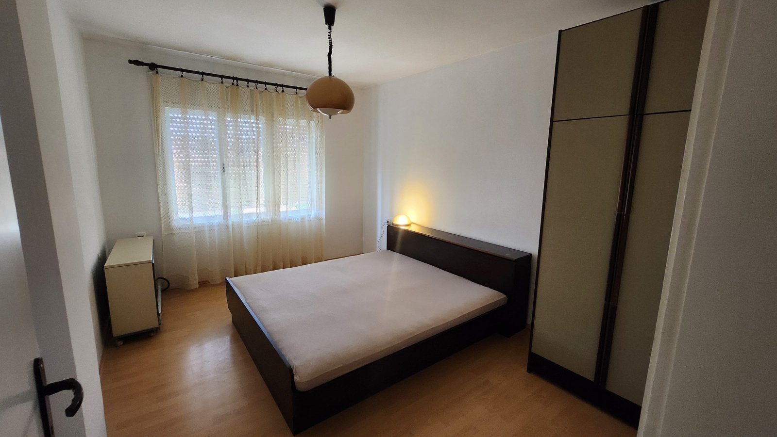 Izdajem kompletno namešten četvorosoban stan od 80m2 u mirnom i lepom delu Duvaništa