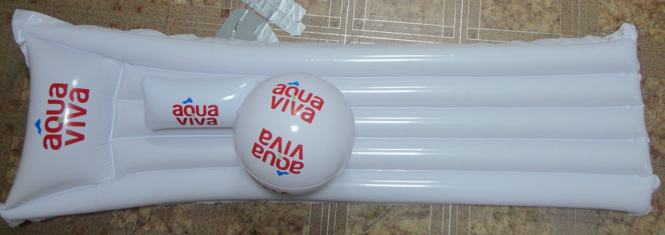 Lopte za plažu, dušeci za plažu, gume za plivanje, jastučići za plažu, štampa
