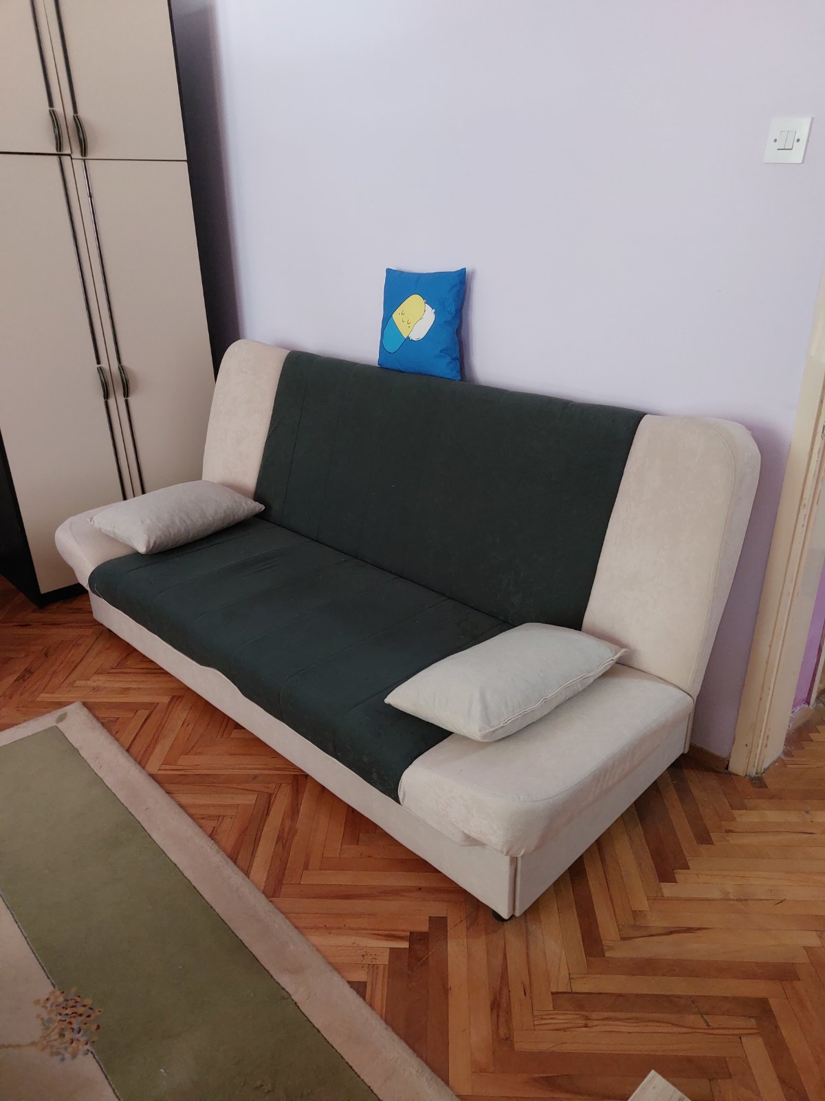 Prodajem stan u Duvanistu na I spratu 35m2 + 3m2 terasa. Stan je uknjizen na ime vlasnika. 0631643344