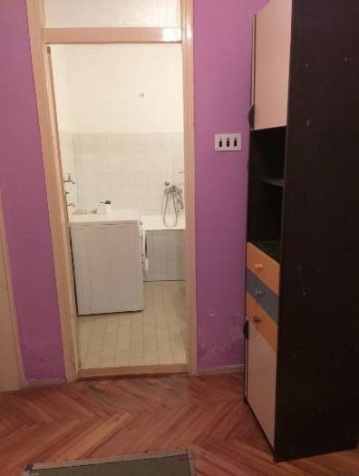 Prodajem stan u Duvanistu na I spratu 35m2 + 3m2 terasa. Stan je uknjizen na ime vlasnika. 0631643344