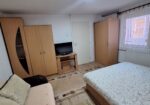 Izdaje se prizemlje kuce u Durlanu izmedju Slatke kuce i Somborskog buleara