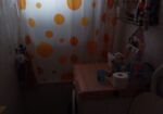 Izdajem nameštenu garsonjeru u Durlanu, posebna kuhinja, 2 kreveta. Garsonjera je na južnoj strani, 6. sprat, velika terasa. Grejanje TA (termoakumulaciona peć).  Tel: 0606016517